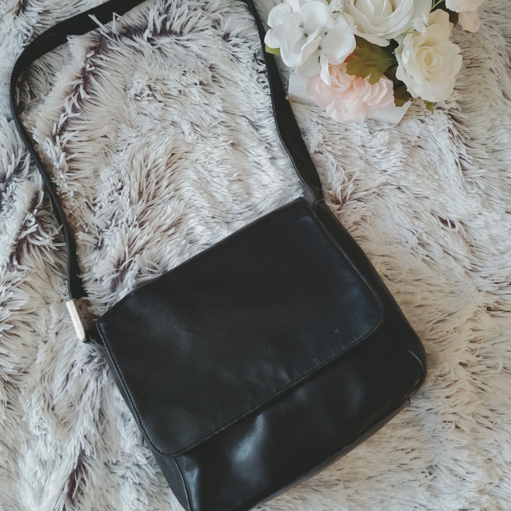 Guess Shoulder Bag Purse Black